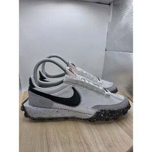Nike Womens Waffle Racer Crater Running Shoe White/Black CT1983 104‎ size 6.5